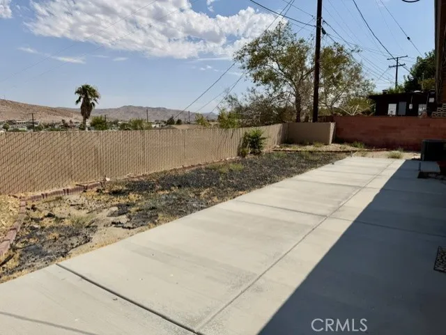 851 Linda Barstow, CA 92311