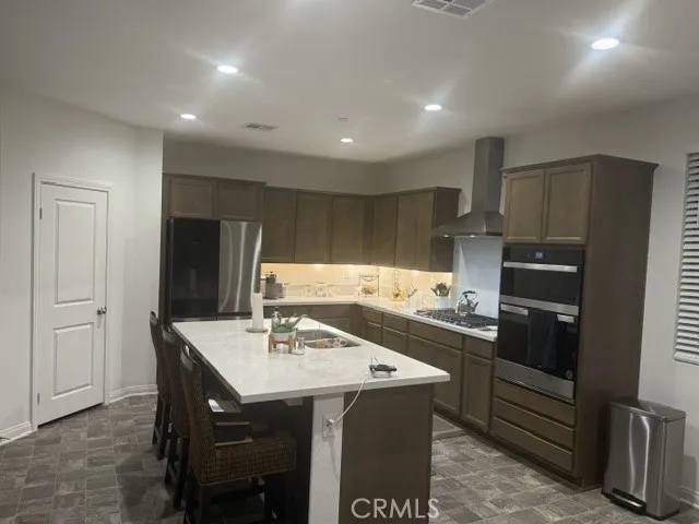 728 Royal County Court Perris, CA 92571