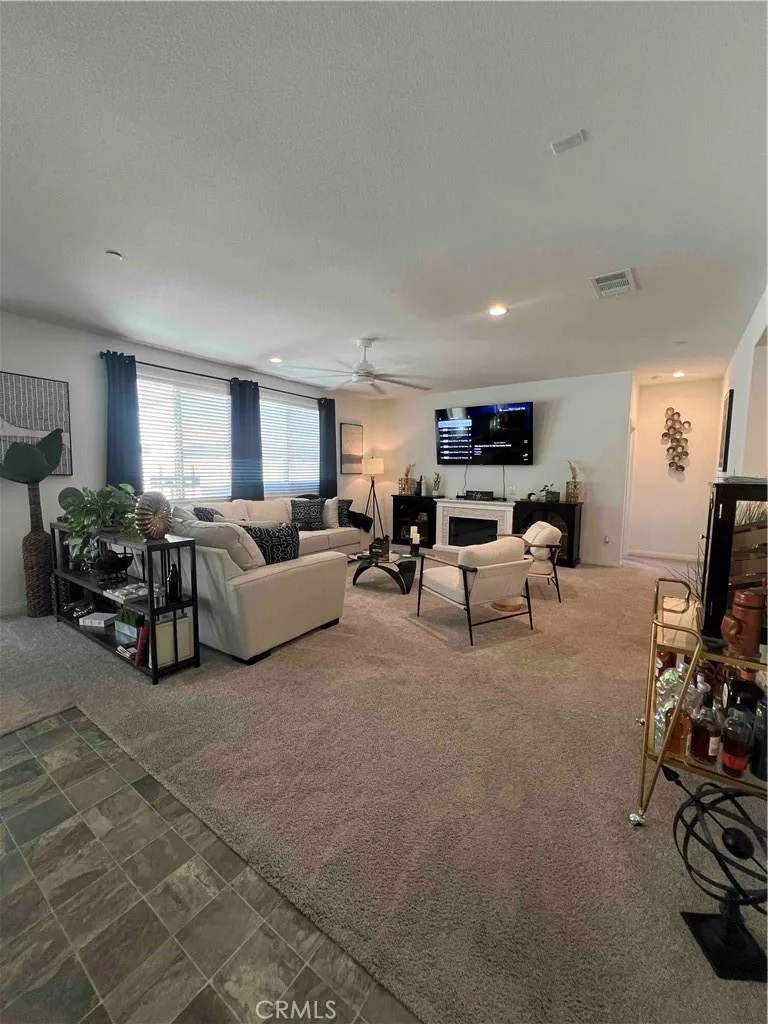 728 Royal County Court Perris, CA 92571