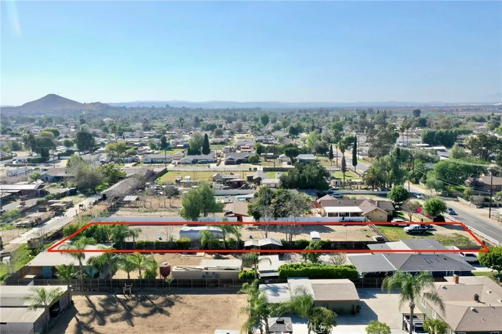 642 7th Norco, CA 92860
