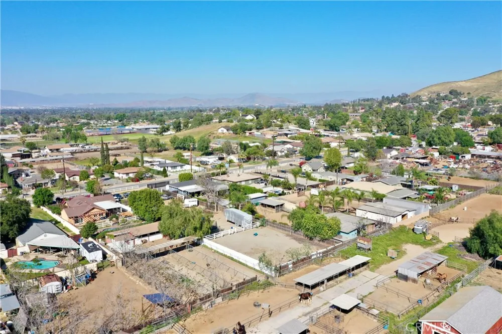 642 7th Norco, CA 92860