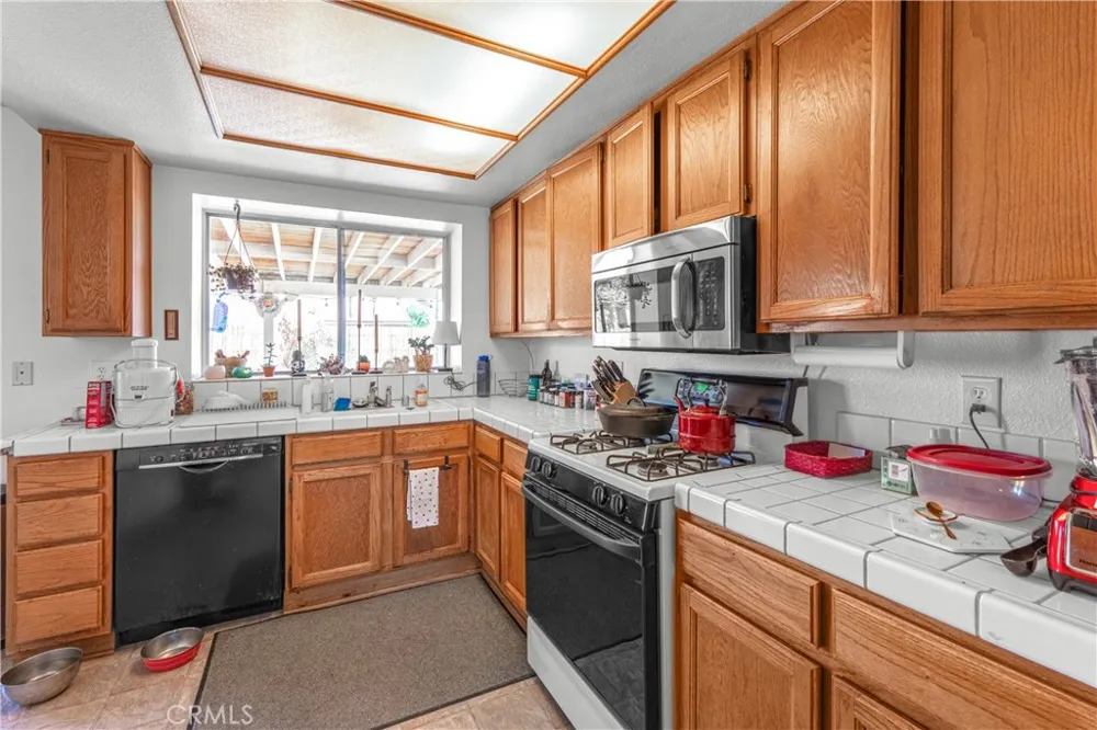 3135 Dearborn Avenue Palmdale, CA 93551