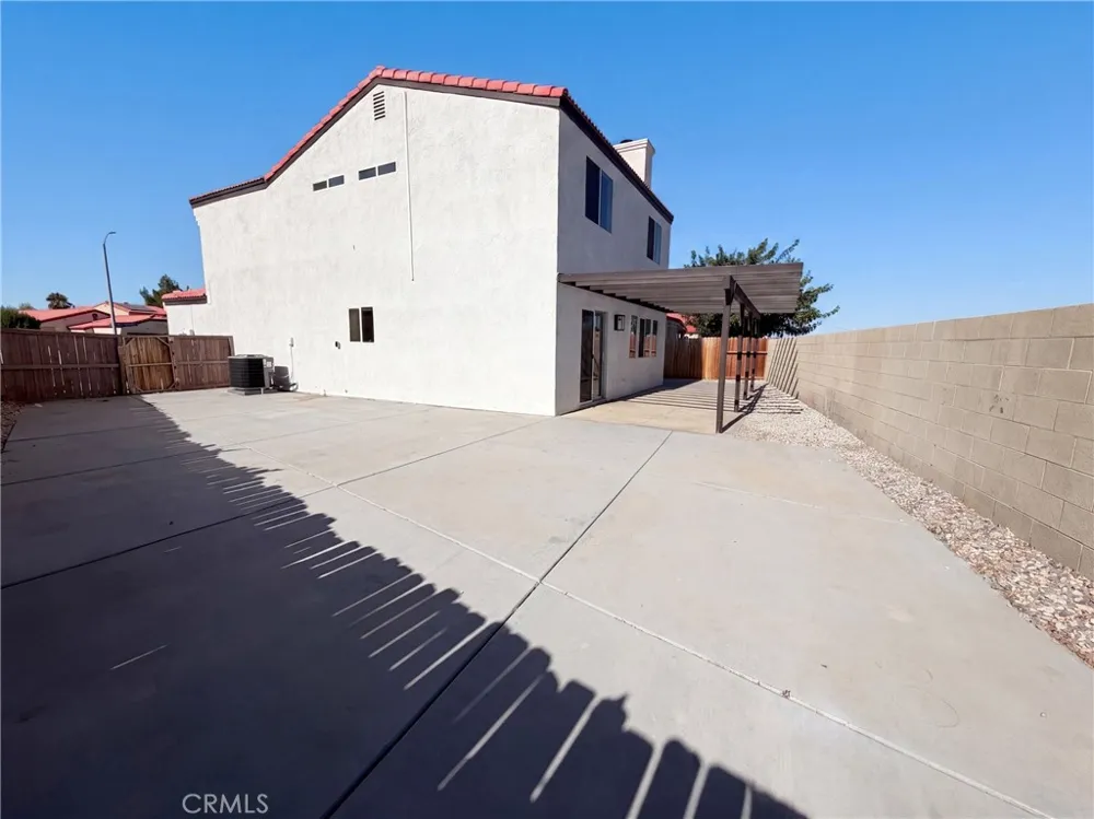 16960 Sorrento Victorville, CA 92395