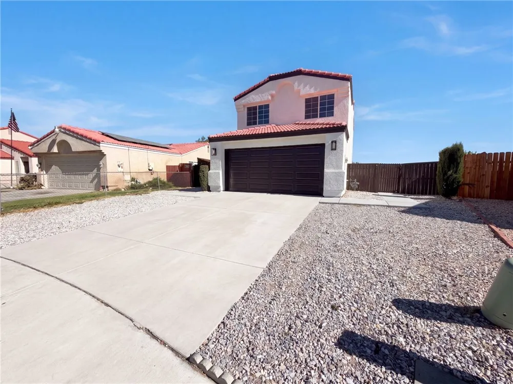 16960 Sorrento Victorville, CA 92395