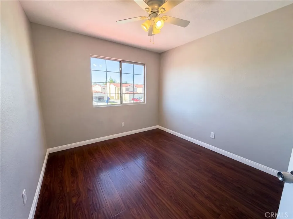 16960 Sorrento Victorville, CA 92395