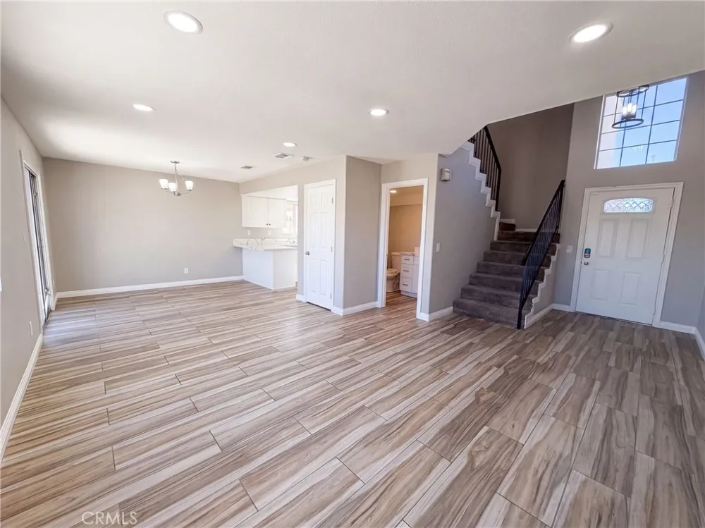 16960 Sorrento Victorville, CA 92395