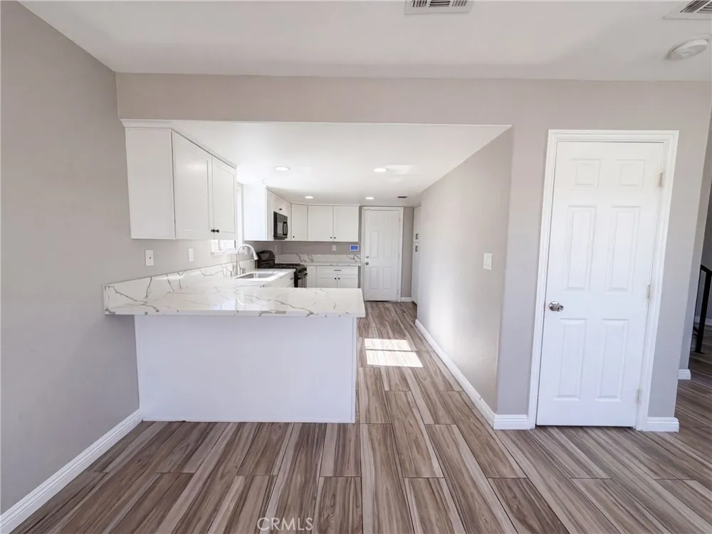 16960 Sorrento Victorville, CA 92395
