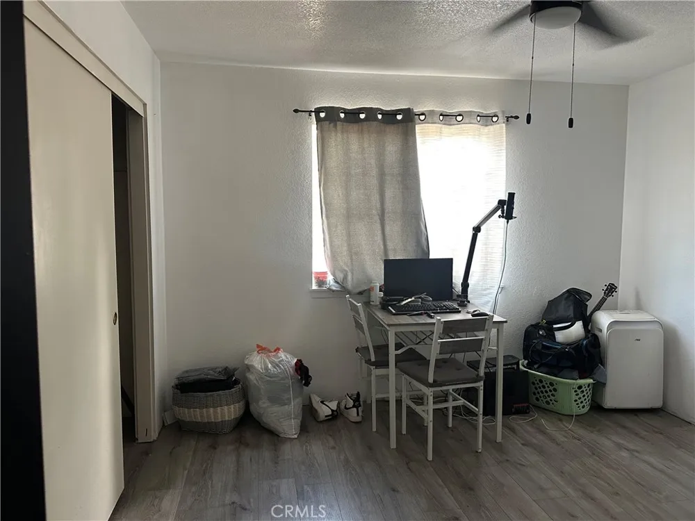 7621 Alston Avenue Hesperia, CA 92345