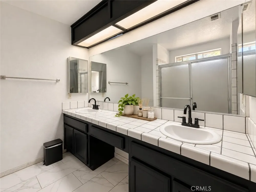 7621 Alston Avenue Hesperia, CA 92345