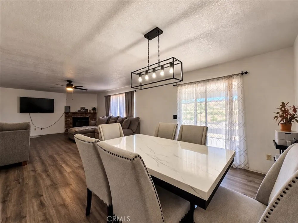 7621 Alston Avenue Hesperia, CA 92345