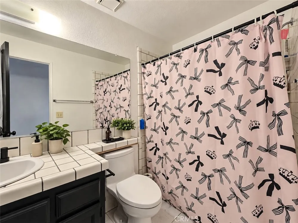 7621 Alston Avenue Hesperia, CA 92345