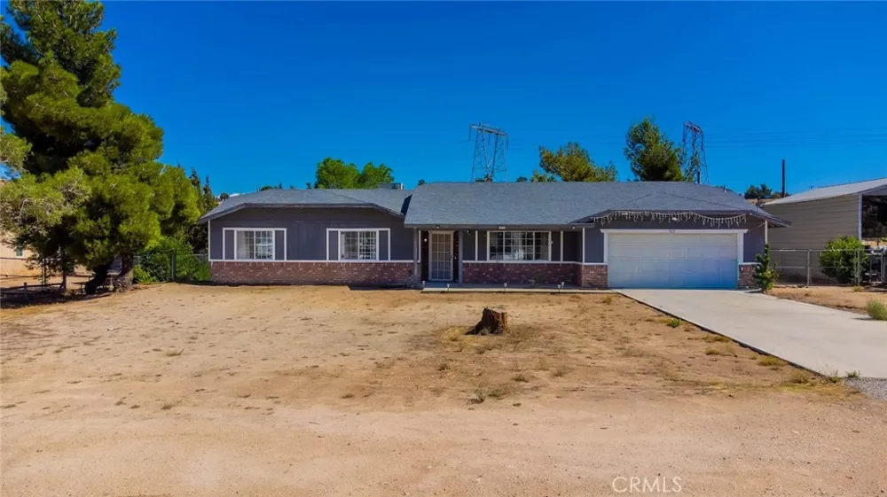 7621 Alston Avenue Hesperia, CA 92345