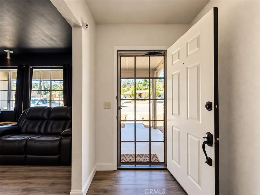 7621 Alston Avenue Hesperia, CA 92345