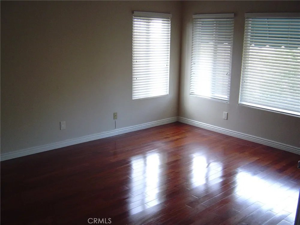 902 Basilone Riverside, CA 92506