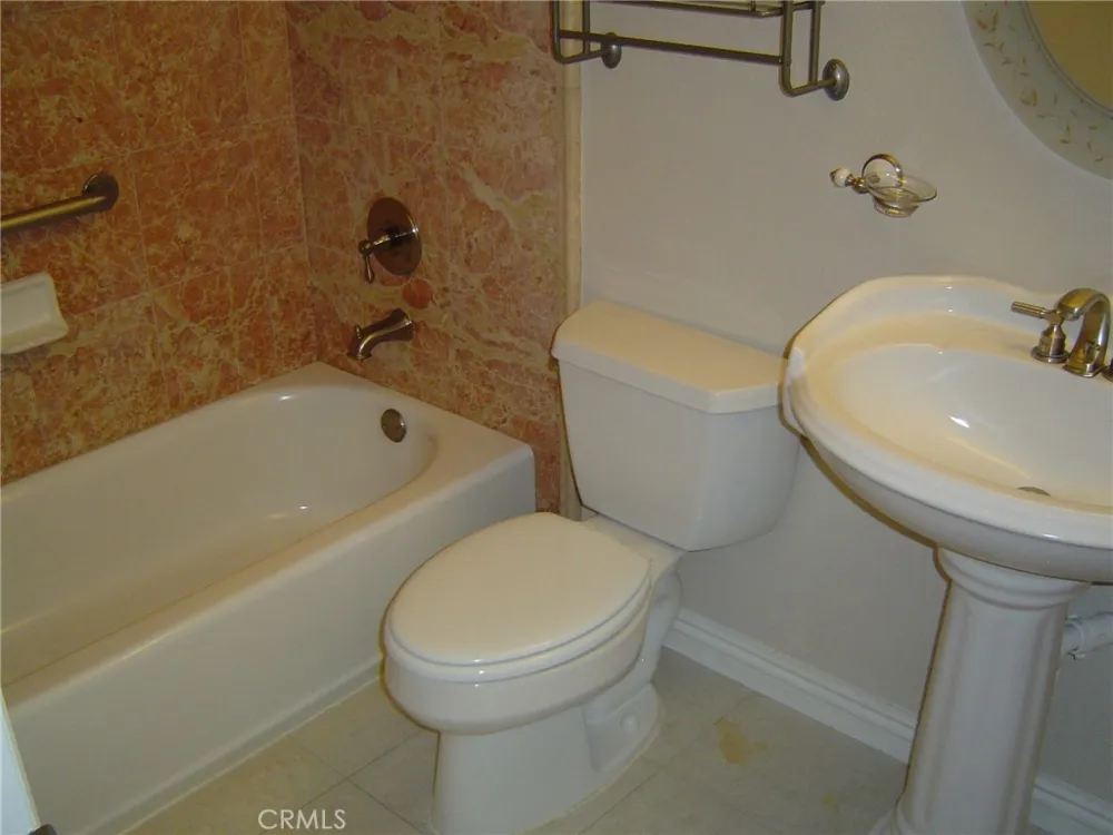 902 Basilone Riverside, CA 92506