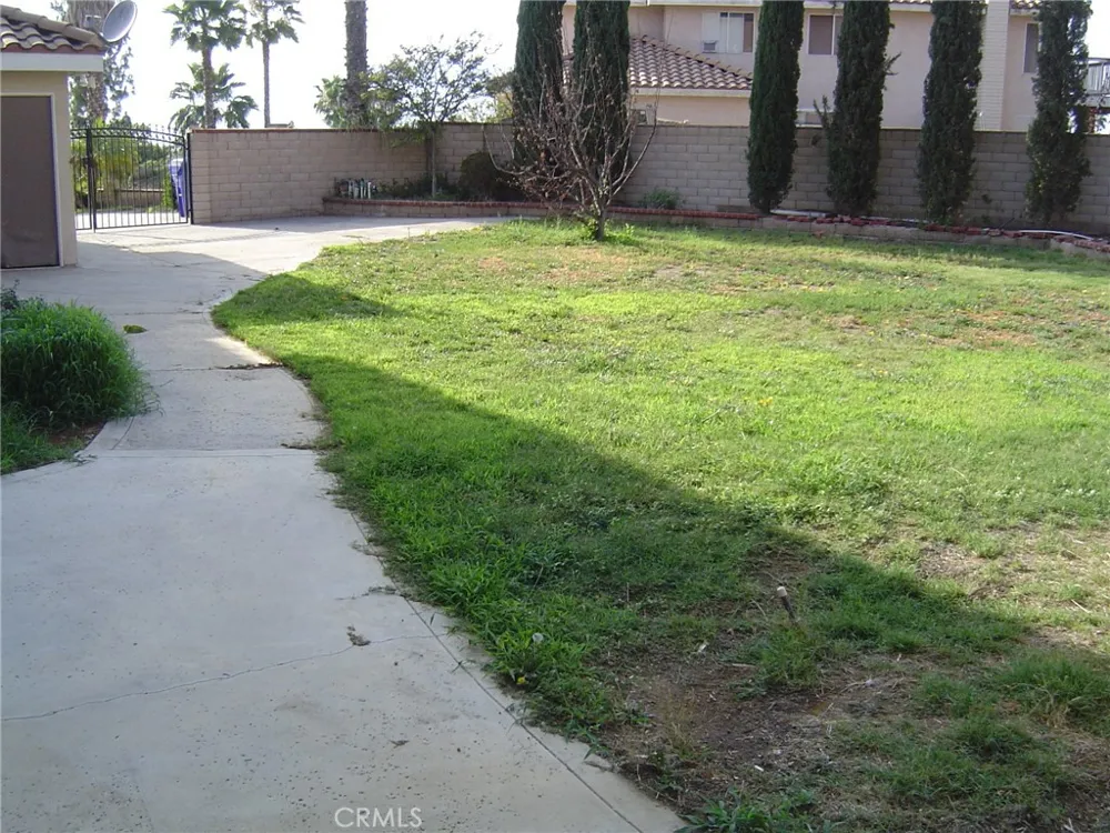 902 Basilone Riverside, CA 92506