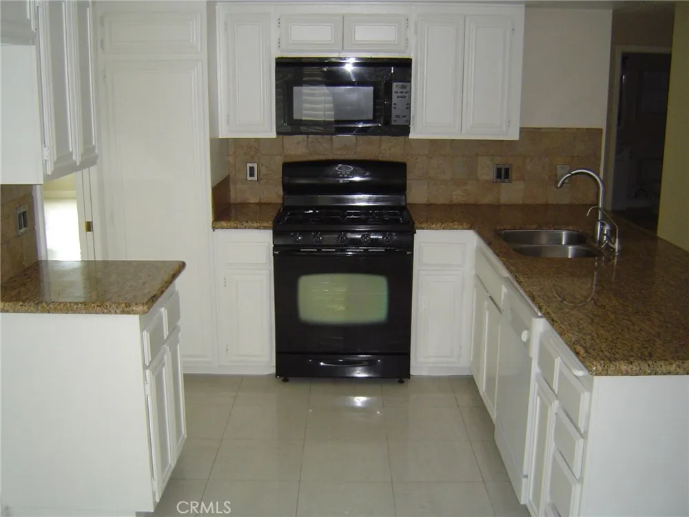 902 Basilone Riverside, CA 92506