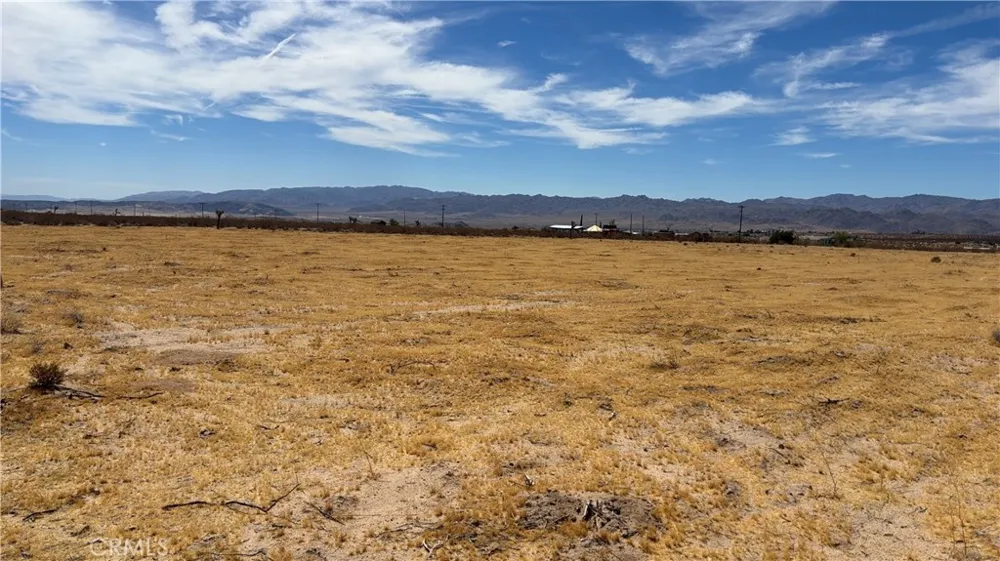 61434 La Brisa Joshua Tree, CA 92252
