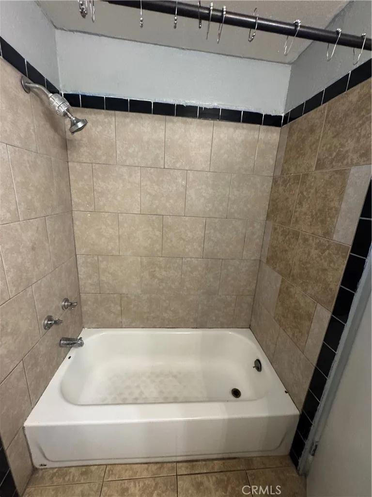 1220 W Victoria San Bernardino, CA 92411