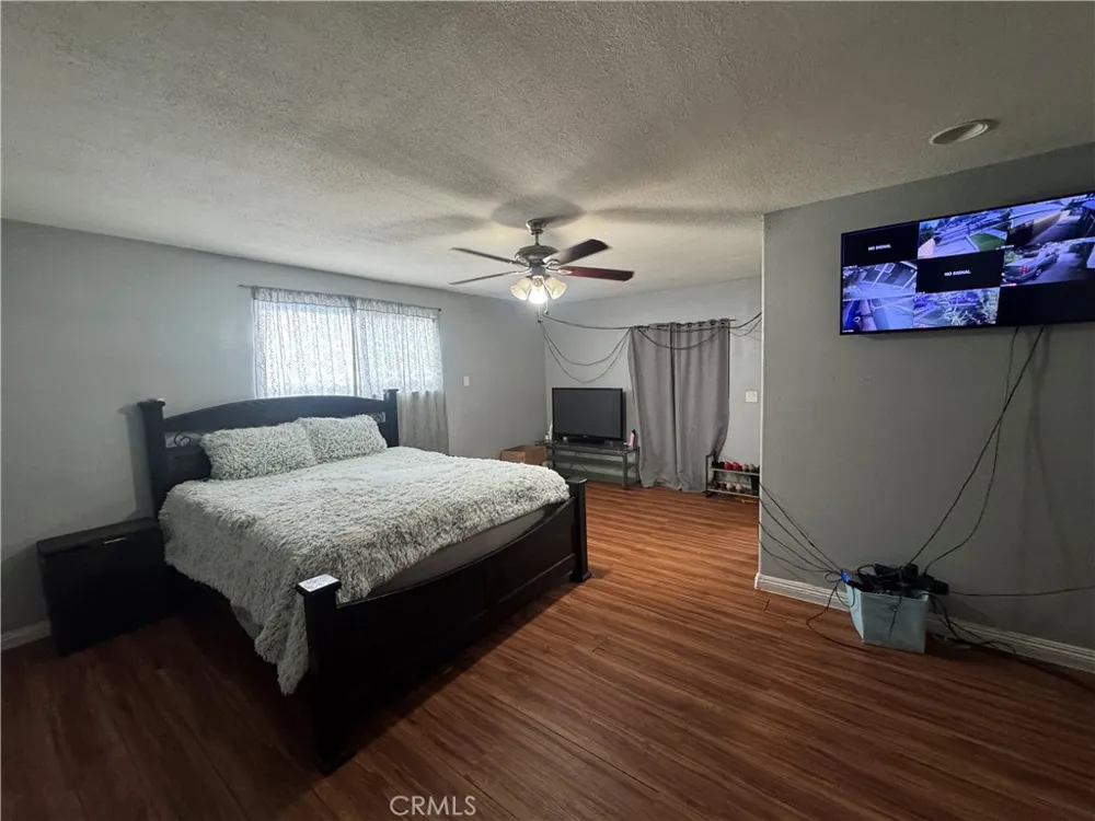 1220 W Victoria San Bernardino, CA 92411