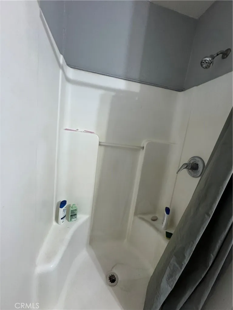 1220 W Victoria San Bernardino, CA 92411