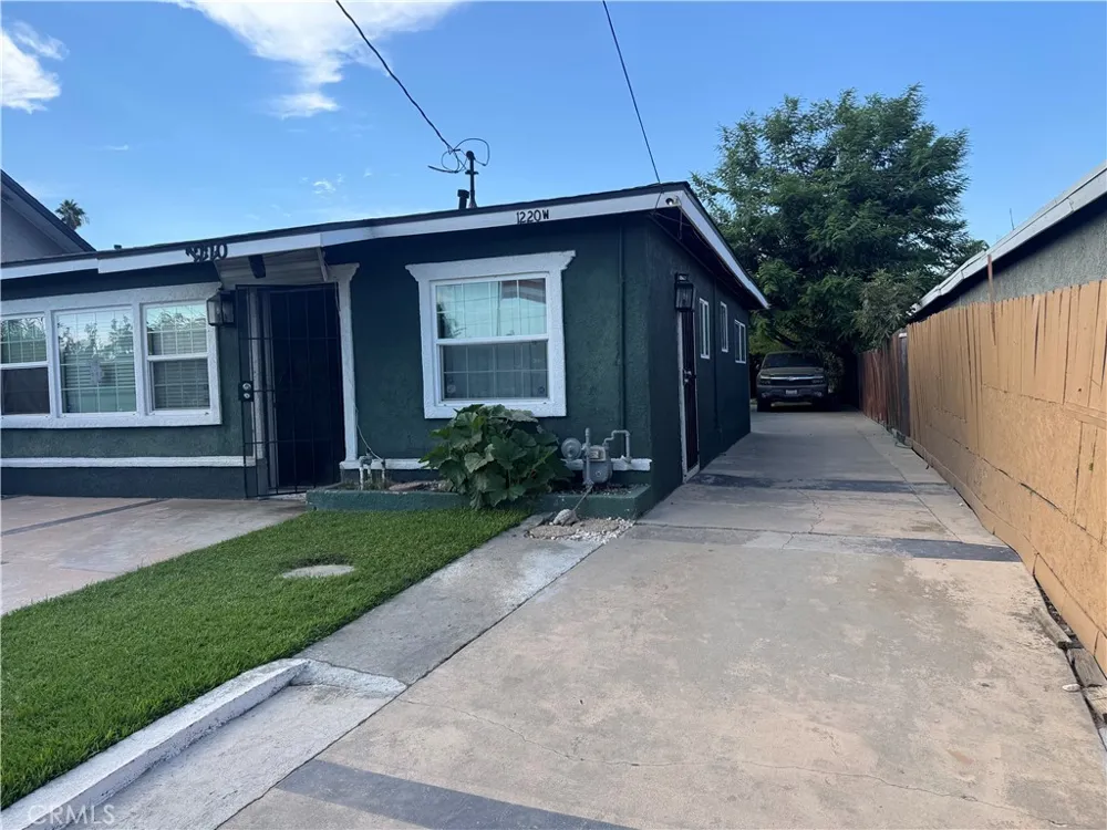 1220 W Victoria San Bernardino, CA 92411
