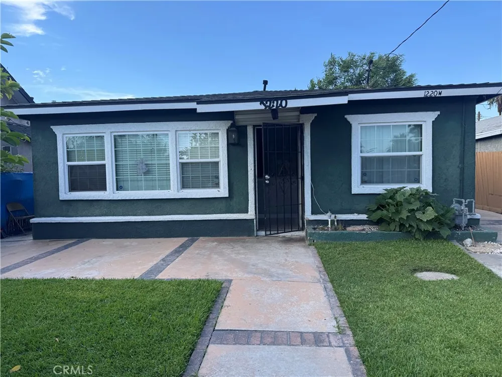 1220 W Victoria San Bernardino, CA 92411