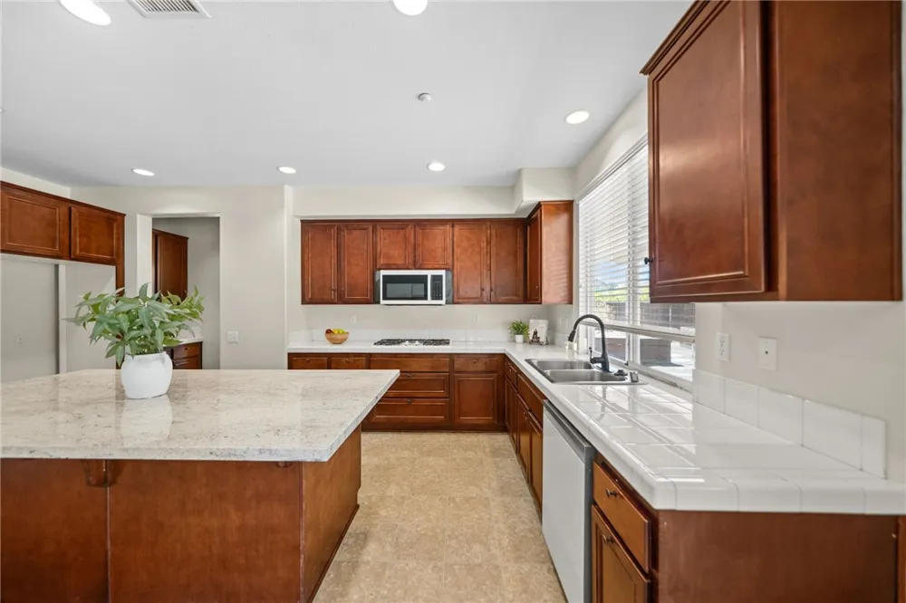 9511 Capitan Court Riverside, CA 92508