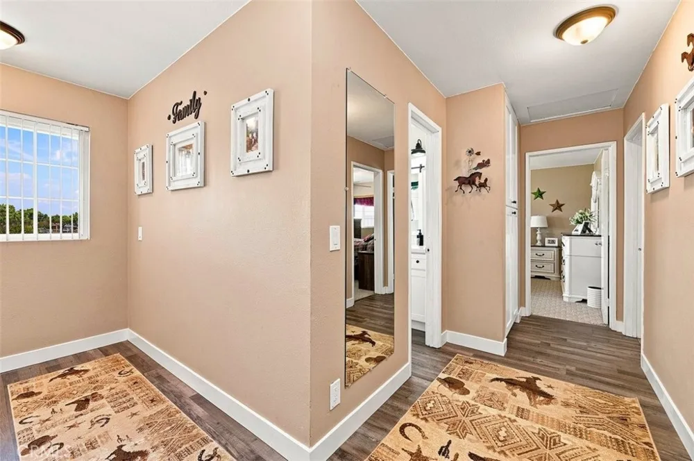 11518 RANGE VIEW Jurupa Valley, CA 91752