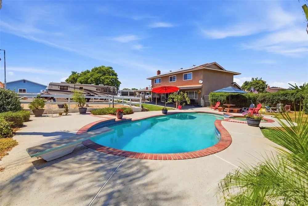 11518 RANGE VIEW Jurupa Valley, CA 91752