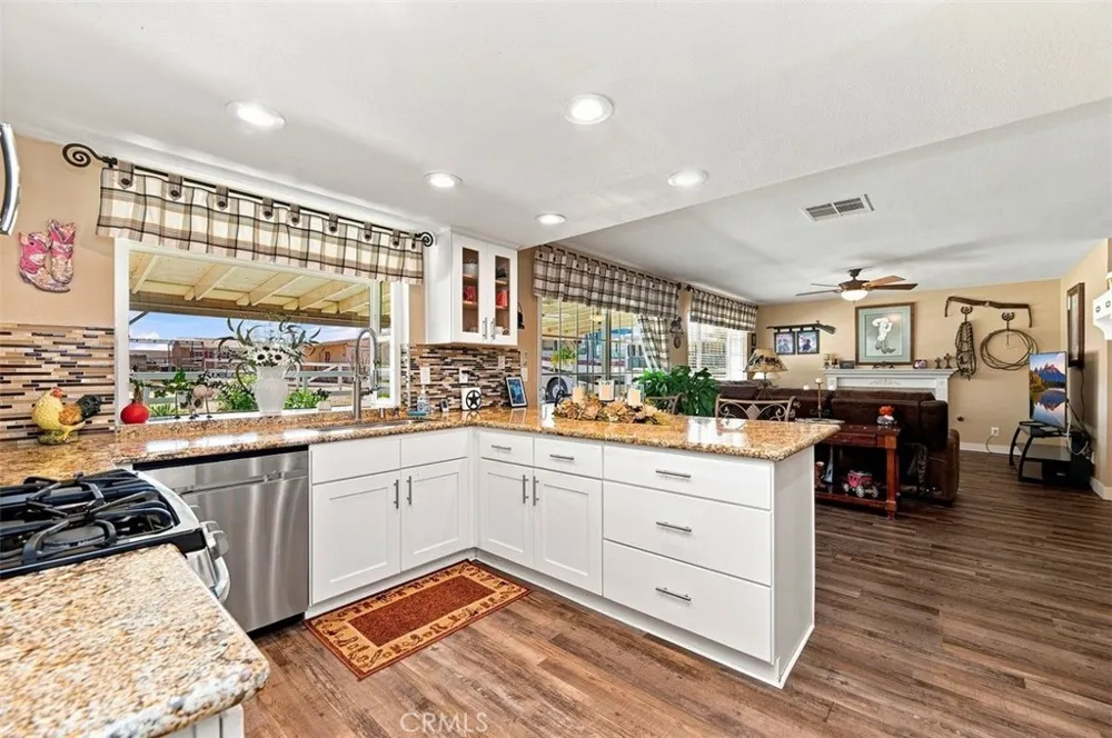 11518 RANGE VIEW Jurupa Valley, CA 91752