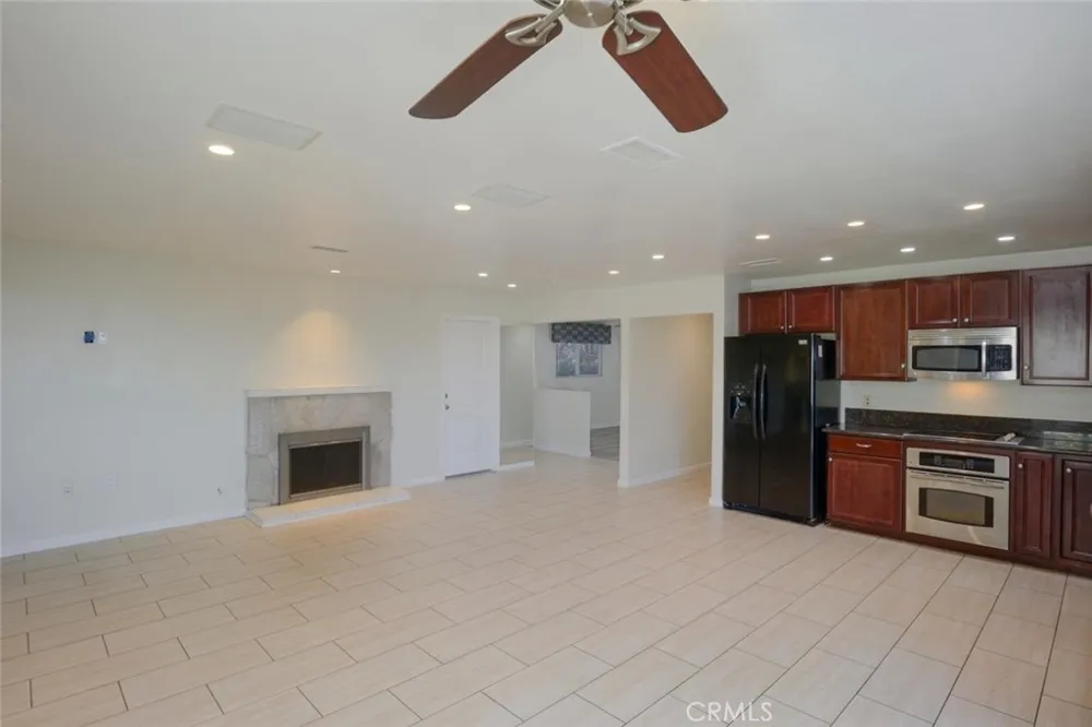 3803 Piedmont Highland, CA 92346