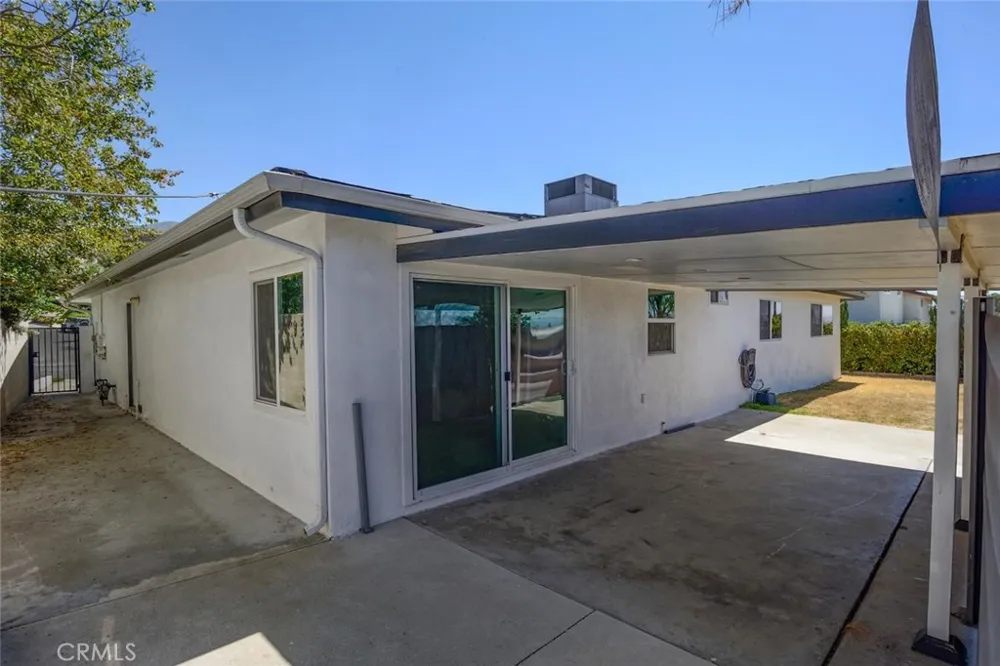 3803 Piedmont Highland, CA 92346