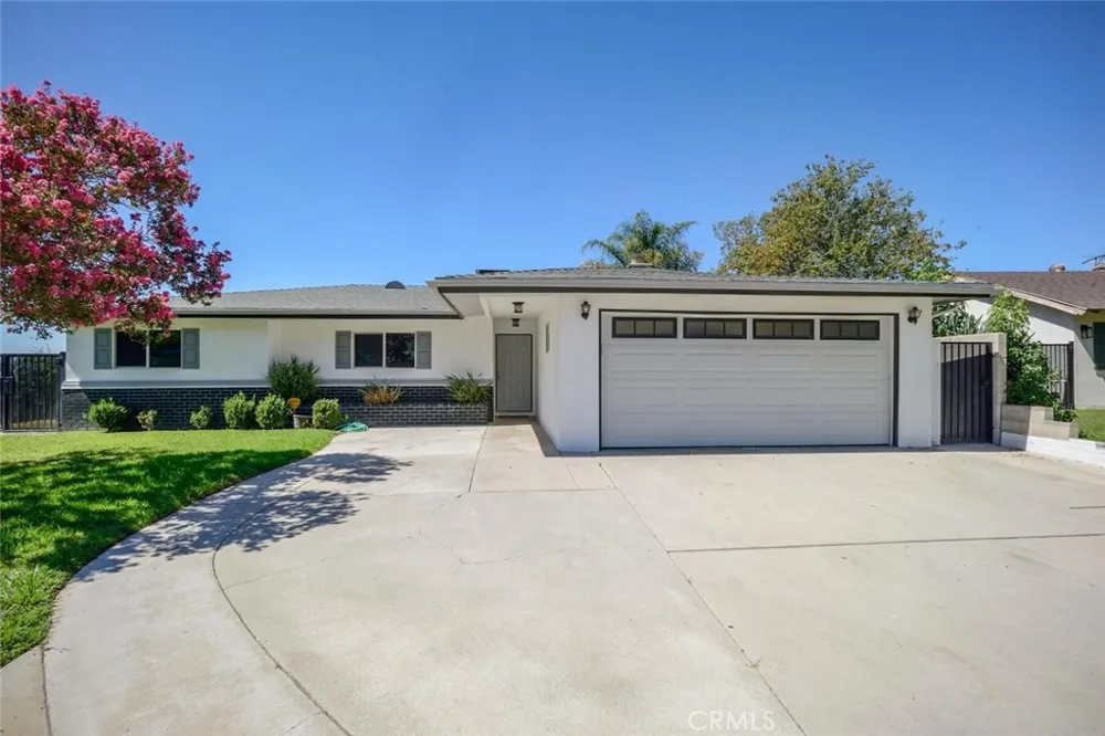 3803 Piedmont Highland, CA 92346