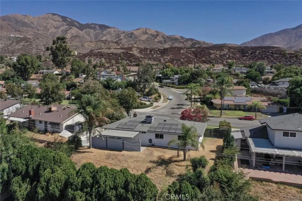 3803 Piedmont Highland, CA 92346