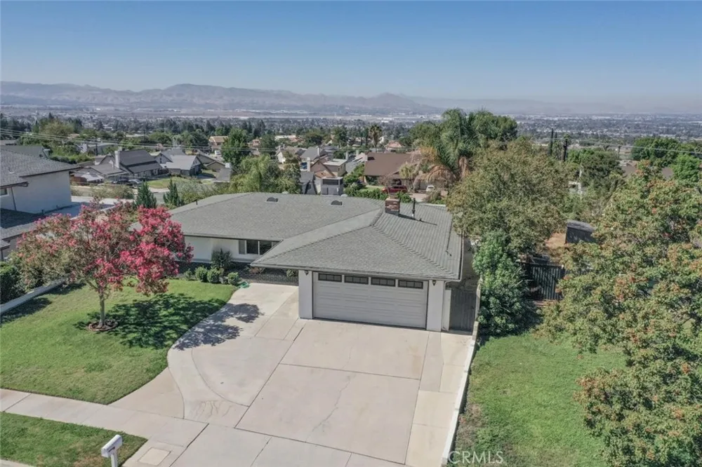 3803 Piedmont Highland, CA 92346