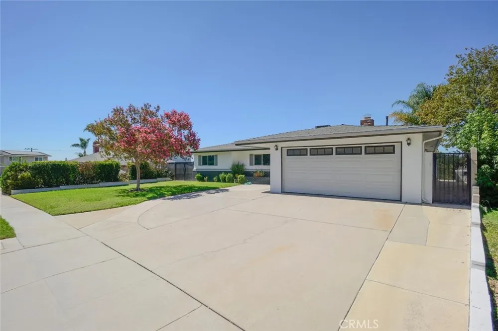 3803 Piedmont Highland, CA 92346
