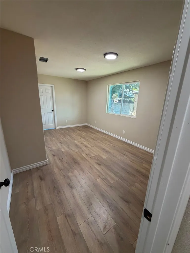 701 Willow Avenue Compton, CA 90221
