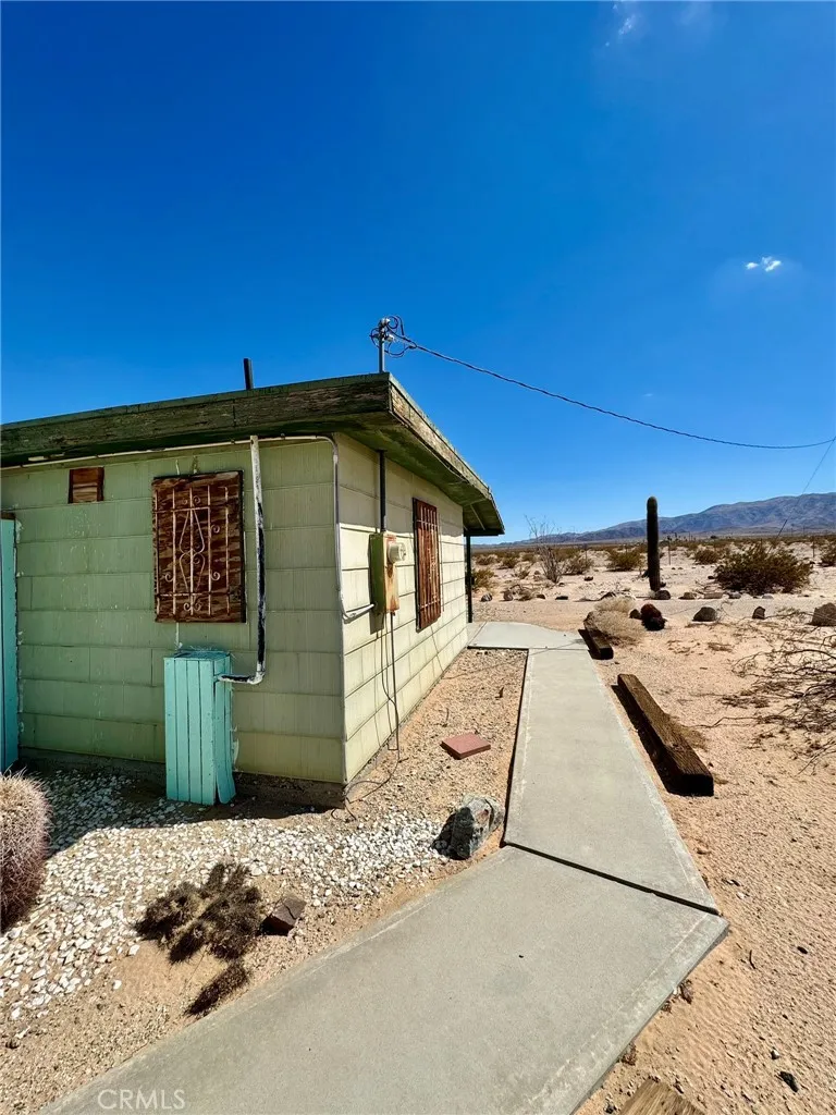 80250 El Paseo 29 Palms, CA 92277