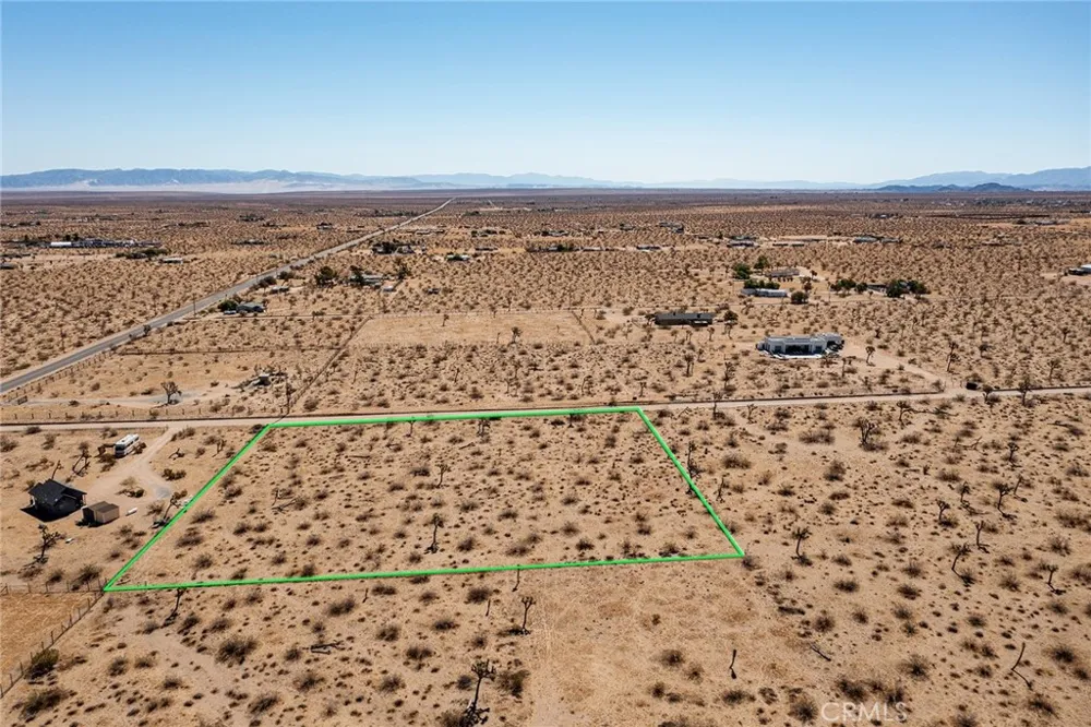 110 Anita Landers, CA 92285