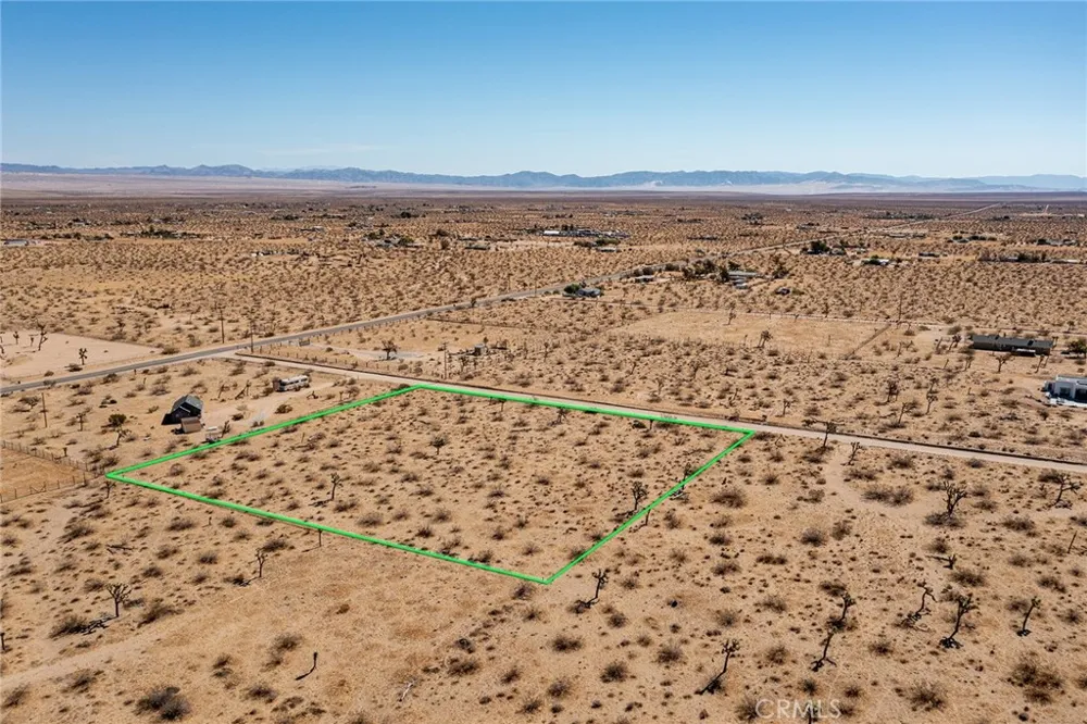 110 Anita Landers, CA 92285