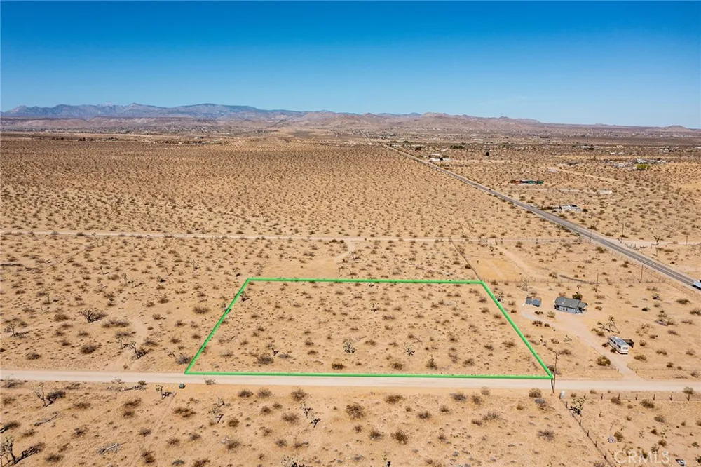 110 Anita Landers, CA 92285