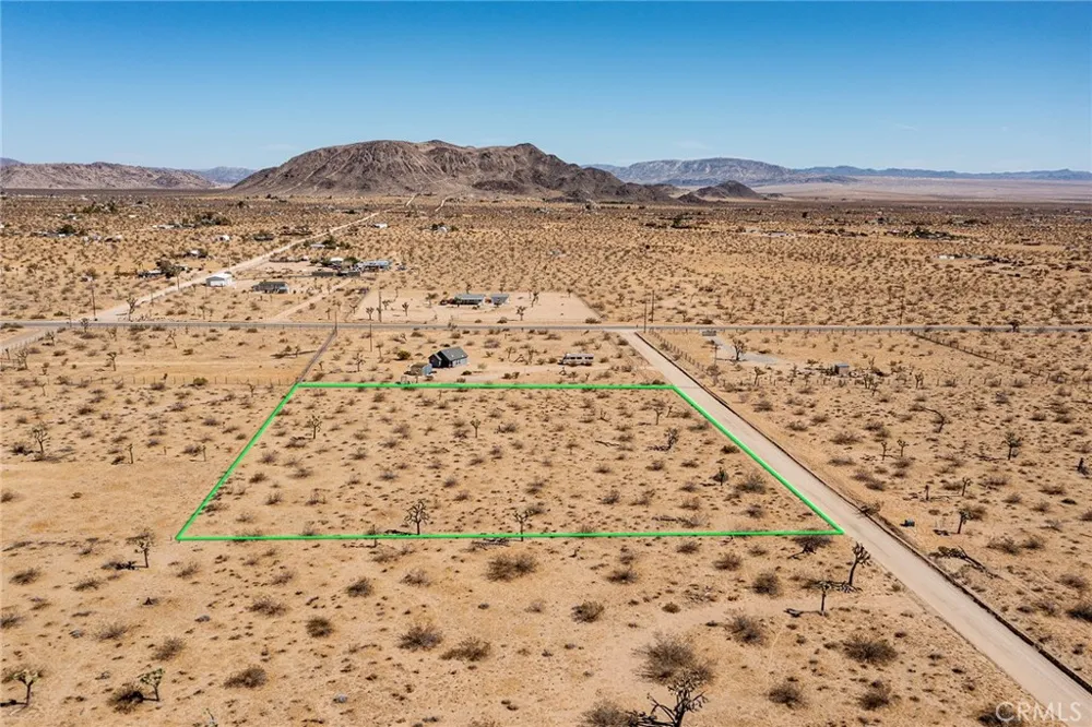 110 Anita Landers, CA 92285