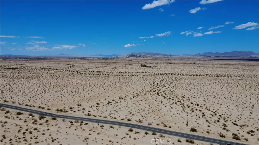 75742 Amboy Road 29 Palms, CA 92277