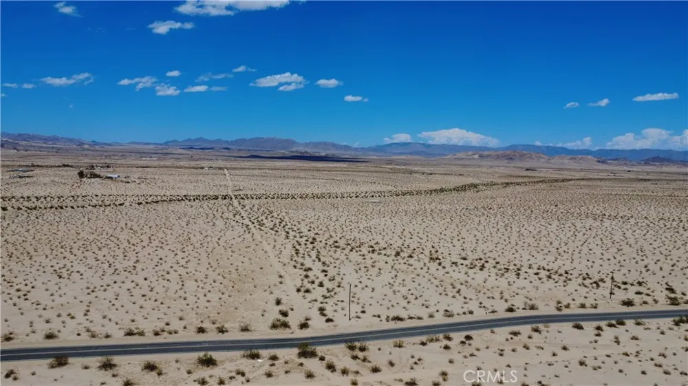 75742 Amboy Road 29 Palms, CA 92277