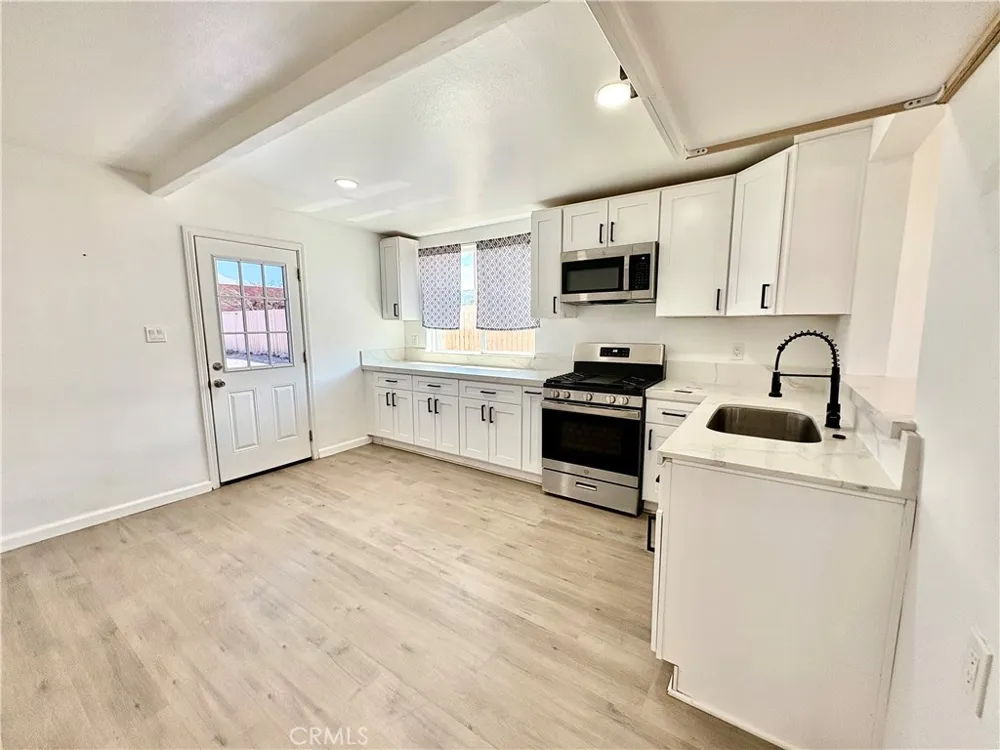 7481 Araby 29 Palms, CA 92277