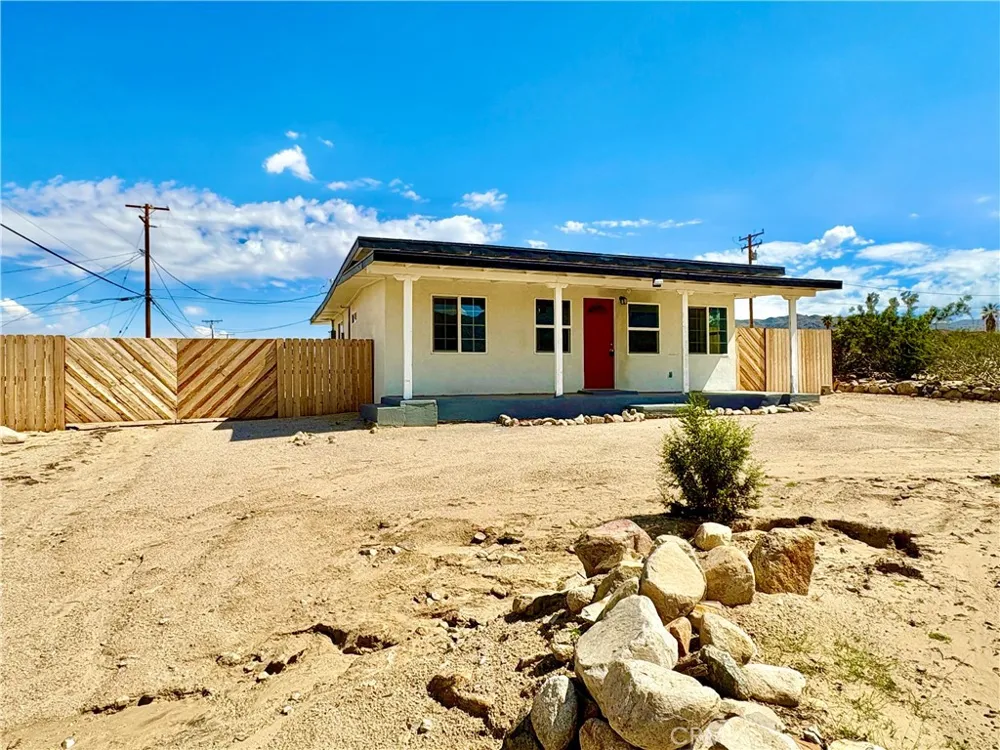 7481 Araby 29 Palms, CA 92277