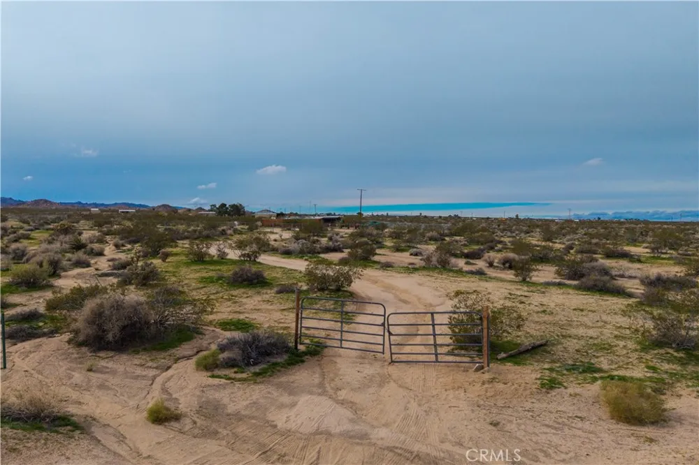4188 Sunrise Landers, CA 92285