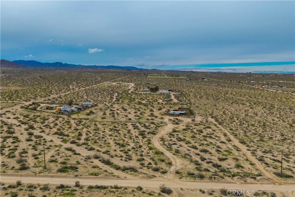 4188 Sunrise Landers, CA 92285