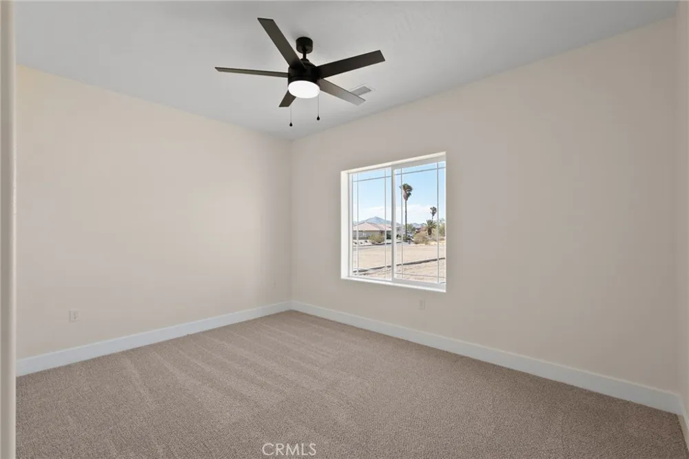19715 Roanoke Road Apple Valley, CA 92307